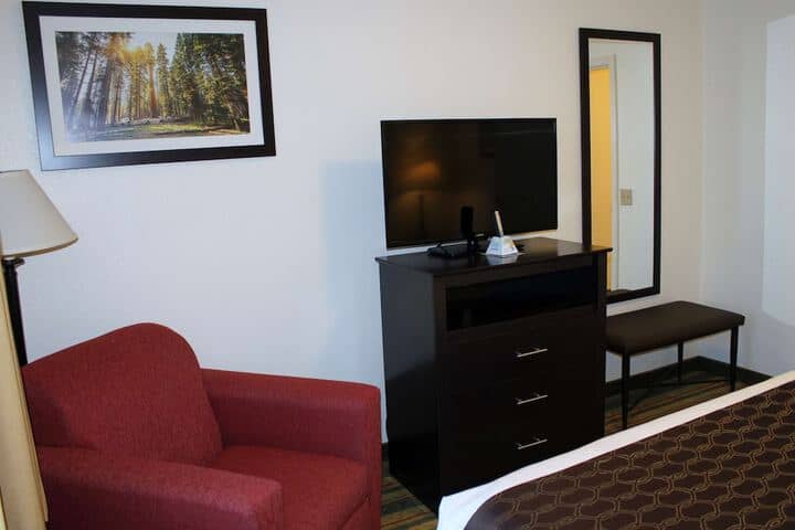 Room 6 of 39
